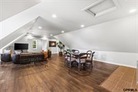 1223 Lynnwood Lane, Omaha, NE 68152