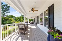 1223 Lynnwood Lane, Omaha, NE 68152