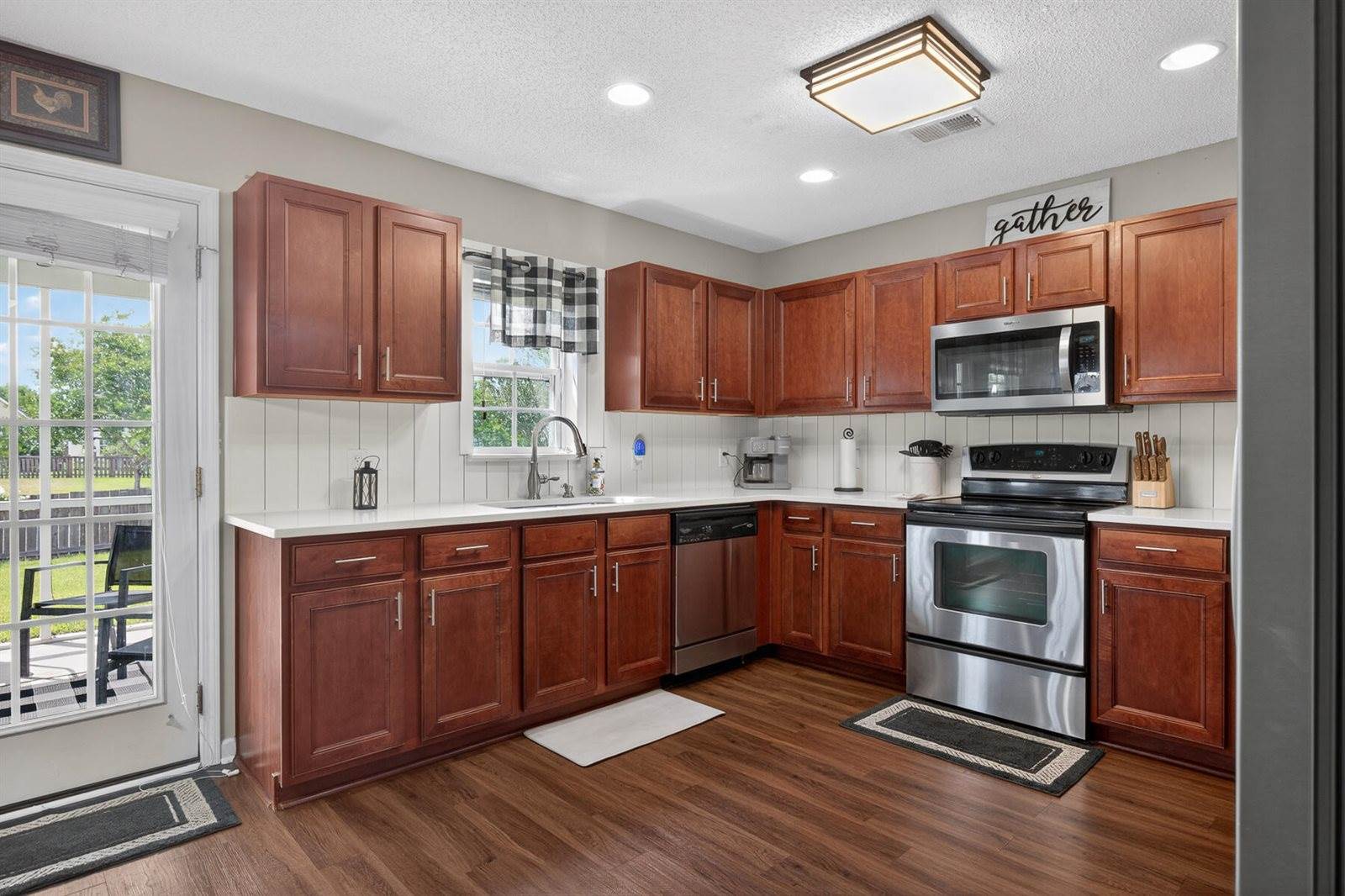 426 Dovetail Circle, Summerville, SC 29483