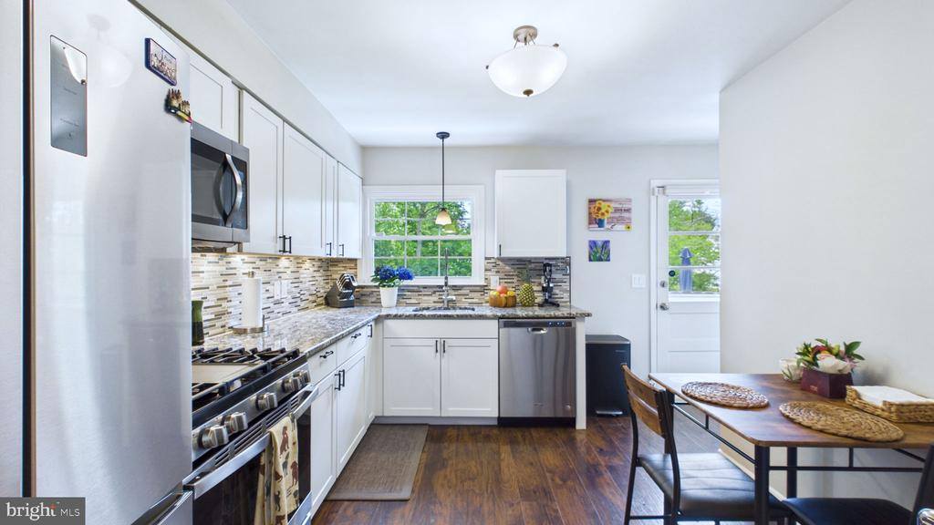 27 Rockland Road, Ewing Township, NJ 08560