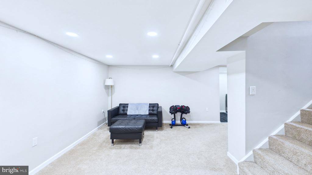 27 Rockland Road, Ewing Township, NJ 08560