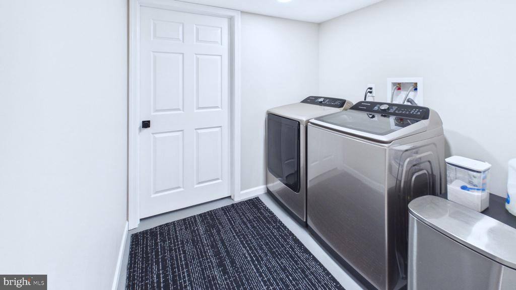 27 Rockland Road, Ewing Township, NJ 08560