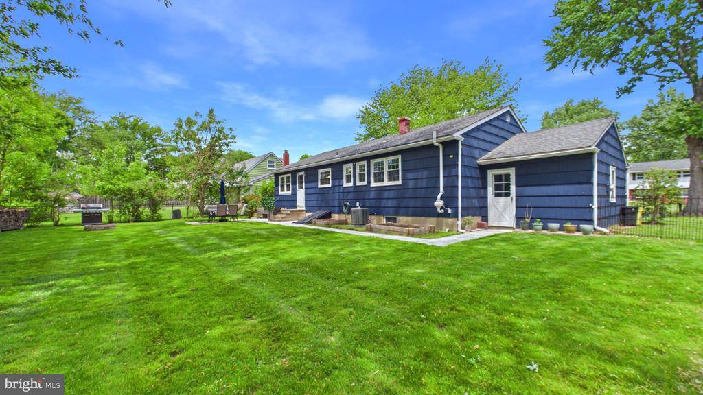 27 Rockland Road, Ewing Township, NJ 08560