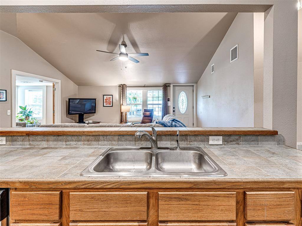 1120 North Louisa Avenue, Shawnee, OK 74801