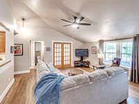 1120 North Louisa Avenue, Shawnee, OK 74801