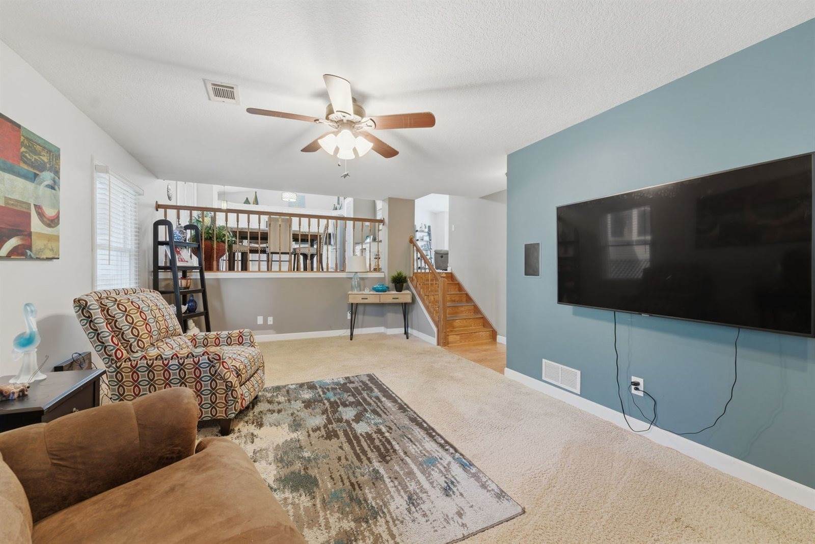 2212 Parkway Drive, Port Byron, IL 61275