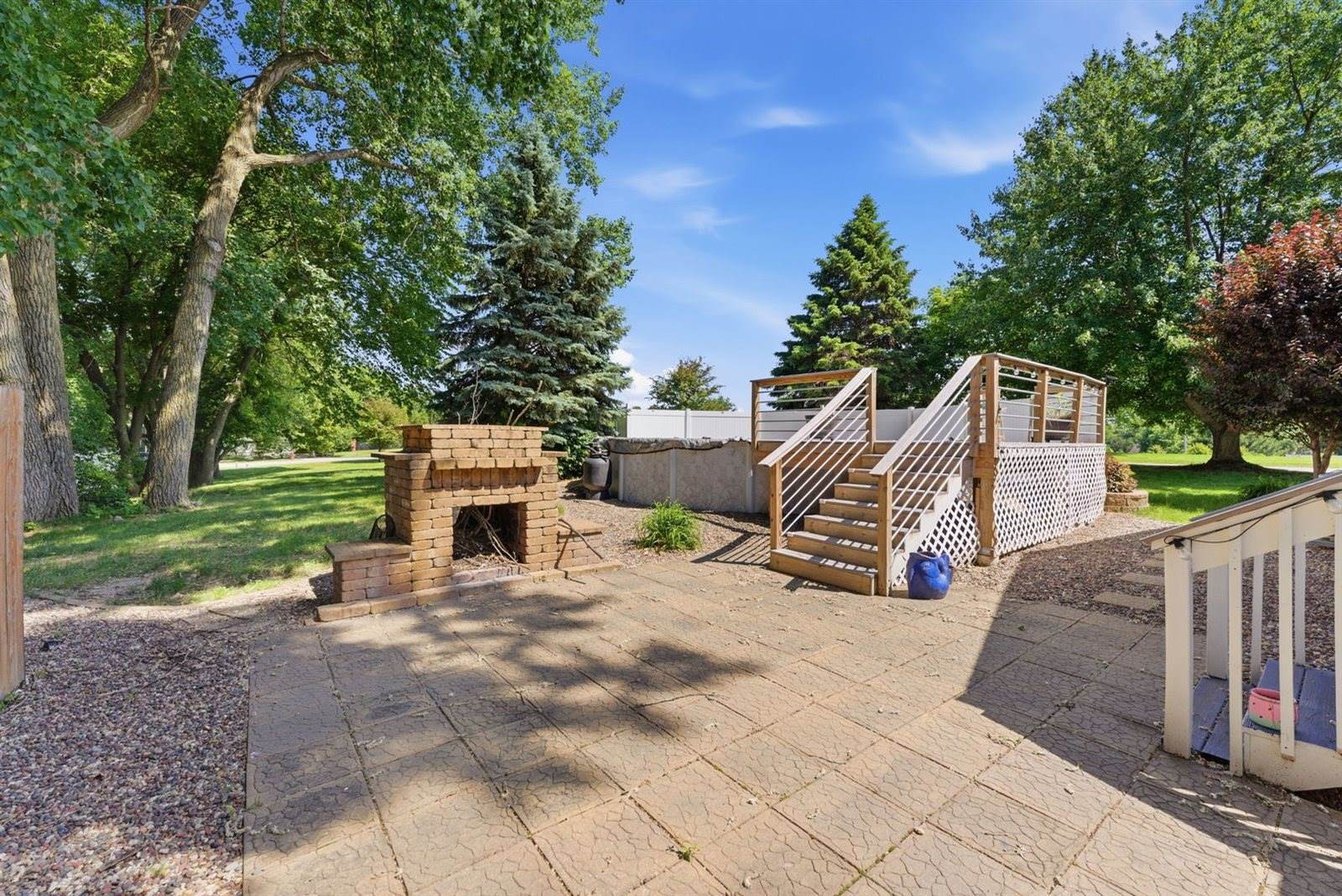 2212 Parkway Drive, Port Byron, IL 61275