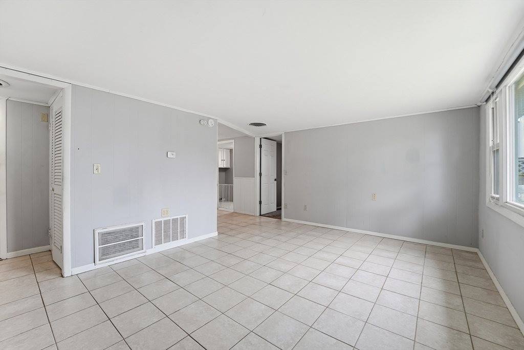 165 Hampden St, Springfield, MA 01151