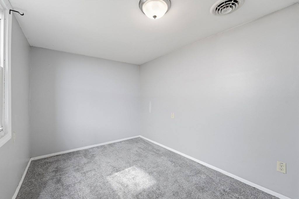 165 Hampden St, Springfield, MA 01151
