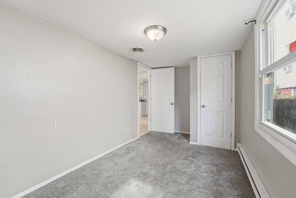 165 Hampden St, Springfield, MA 01151