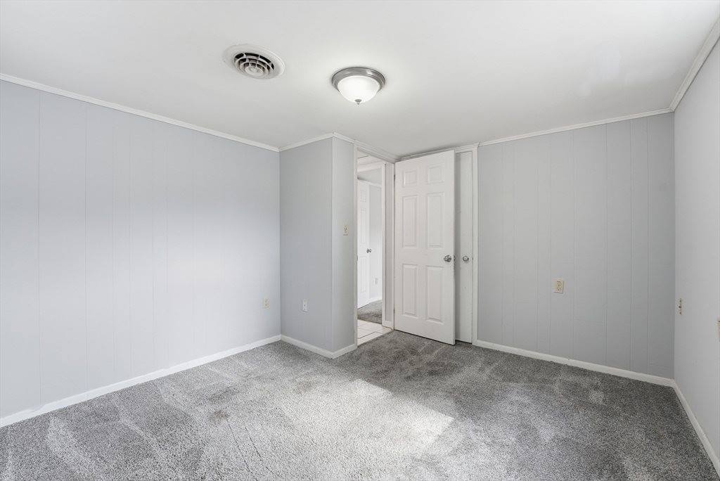 165 Hampden St, Springfield, MA 01151