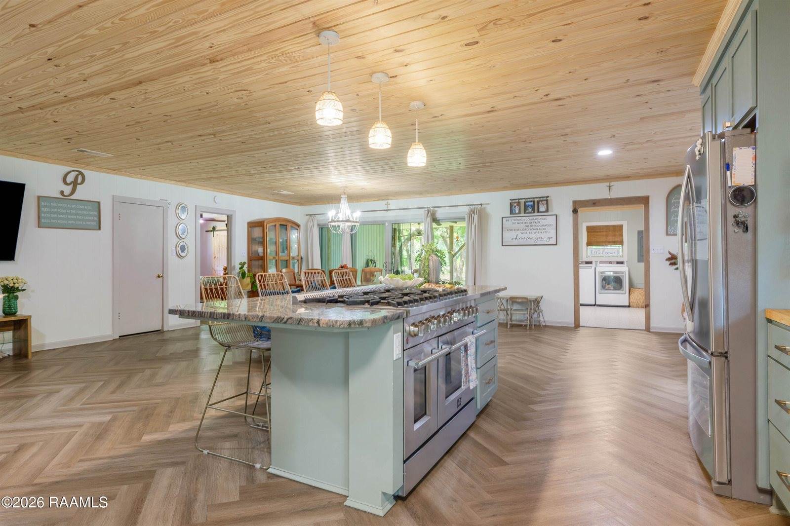 4422 Irish Bend Road, Franklin, LA 70538