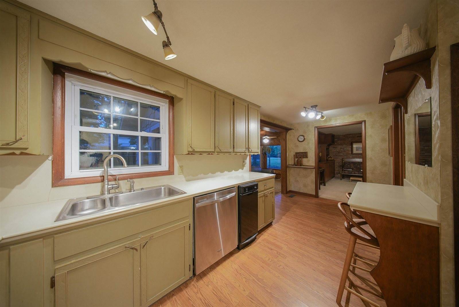 4 Orange Ln, Arkansas City, KS 67005