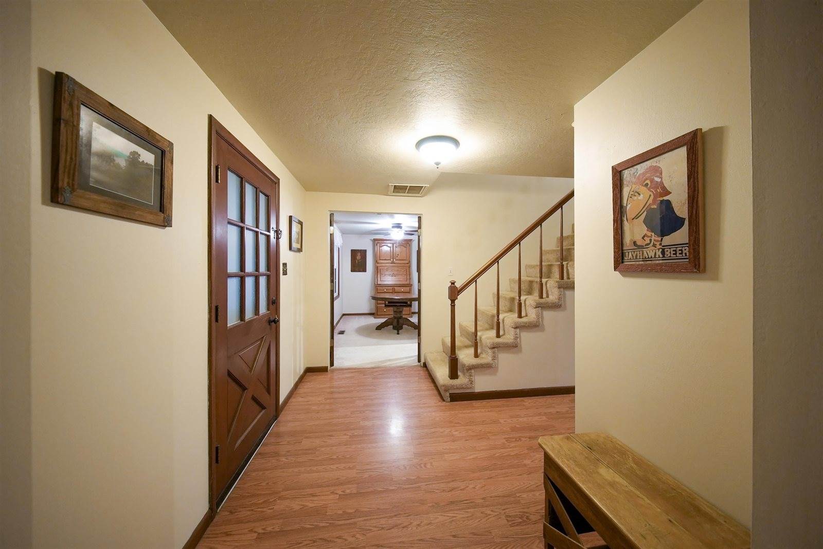 4 Orange Ln, Arkansas City, KS 67005