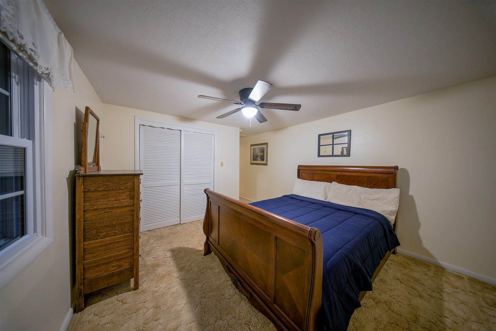 4 Orange Ln, Arkansas City, KS 67005