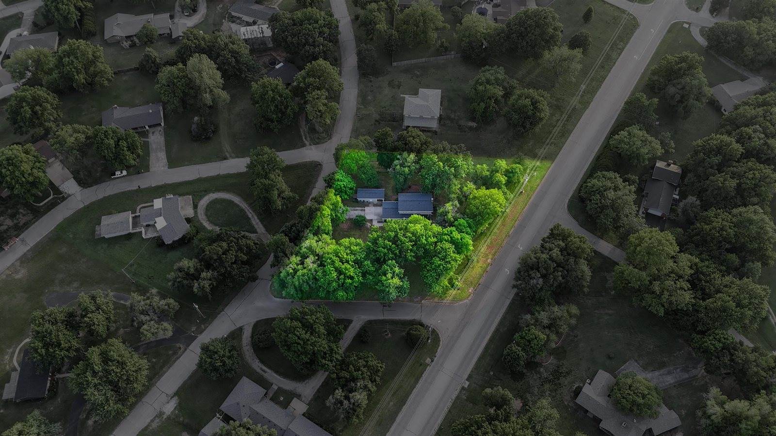 4 Orange Ln, Arkansas City, KS 67005