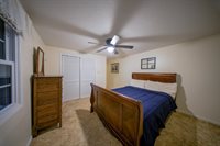 4 Orange Ln, Arkansas City, KS 67005