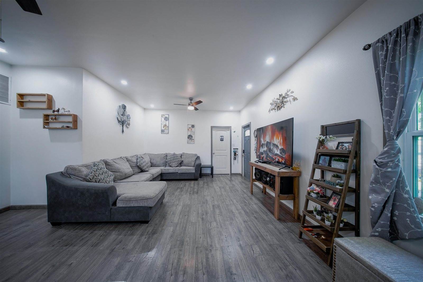 428 South C St, Arkansas City, KS 67005