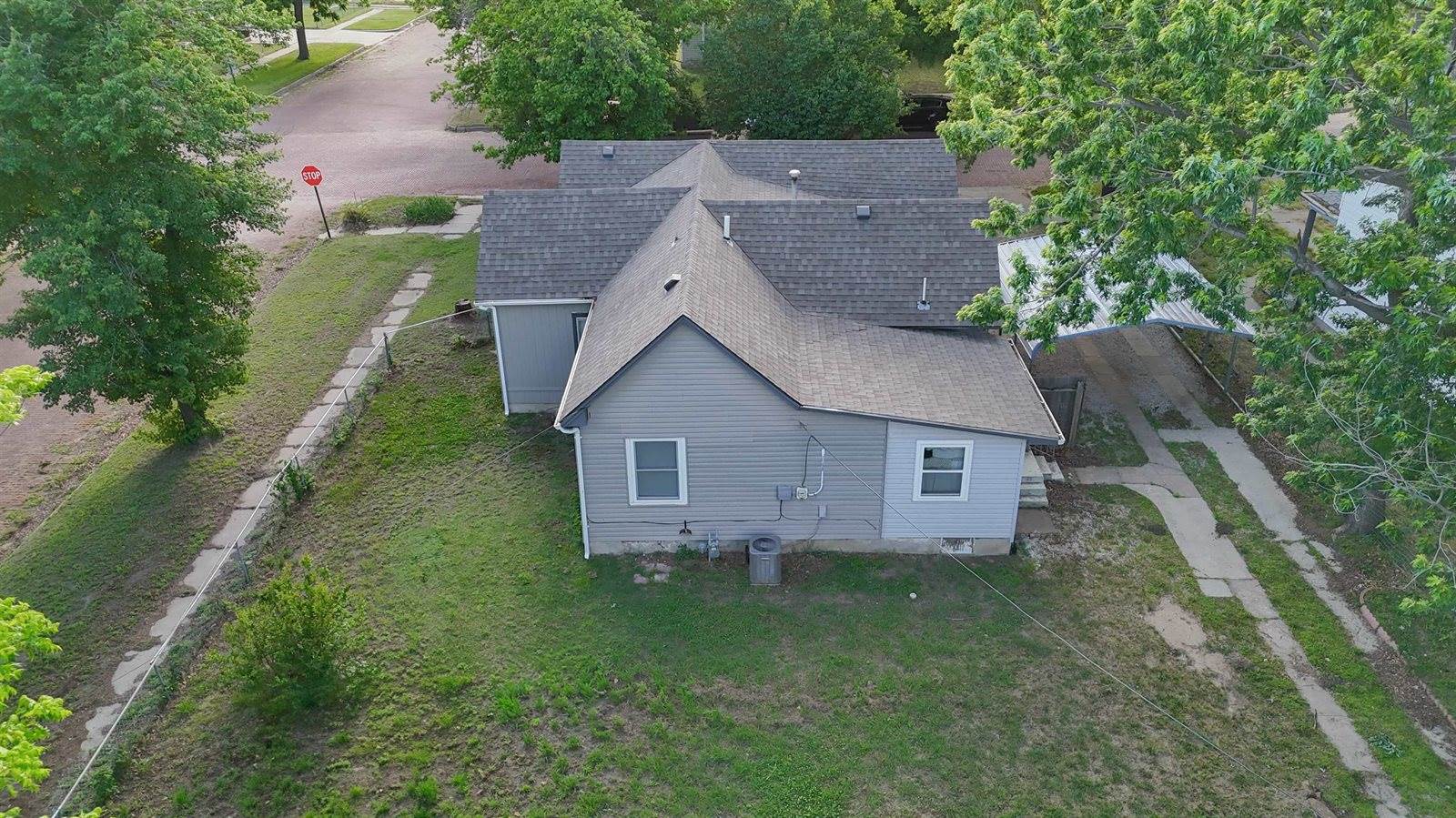 428 South C St, Arkansas City, KS 67005