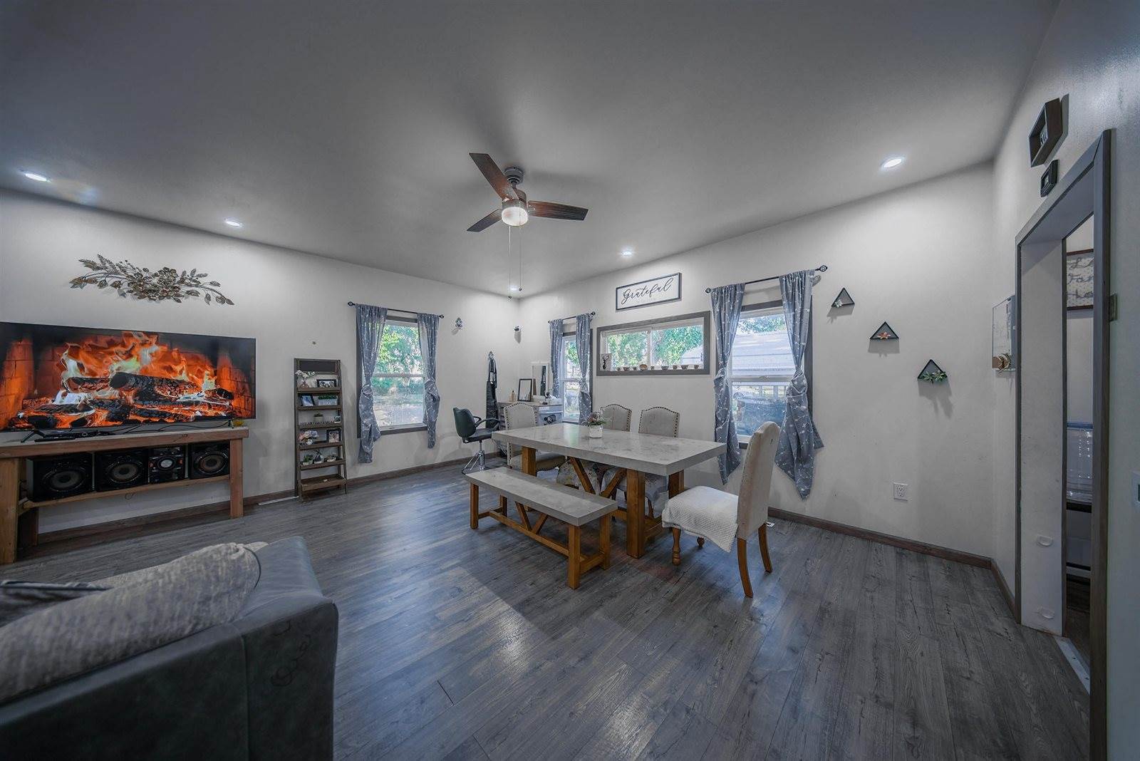 428 South C St, Arkansas City, KS 67005