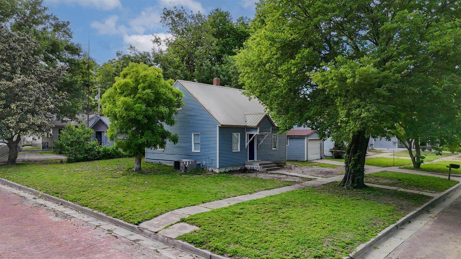 801 North C St, Arkansas City, KS 67005