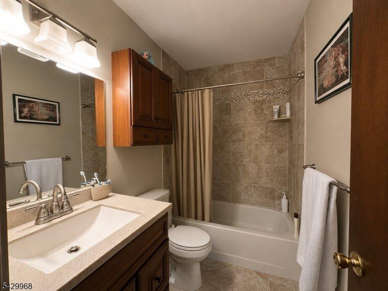 28 34 Bloomingdale Dr, Hillsborough Township, NJ 08844