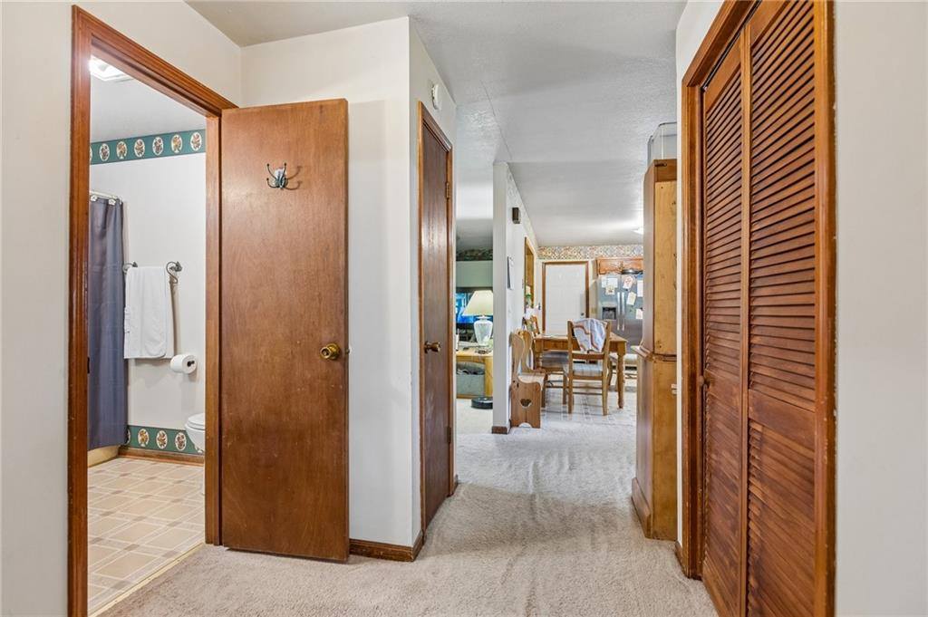 106 Peach Tree Lane, Greenwood, MO 64034