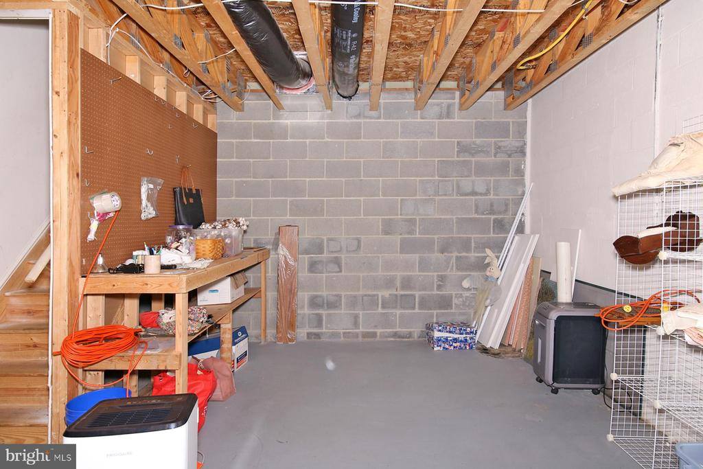 411 Omicron Place, Wernersville, PA 19565