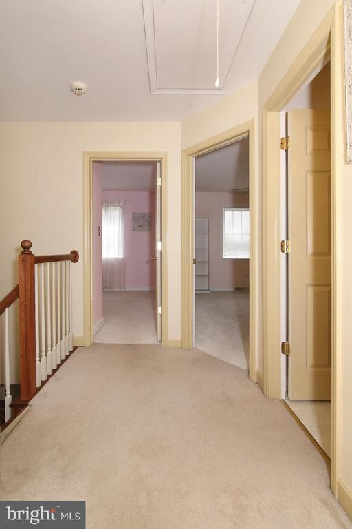 411 Omicron Place, Wernersville, PA 19565