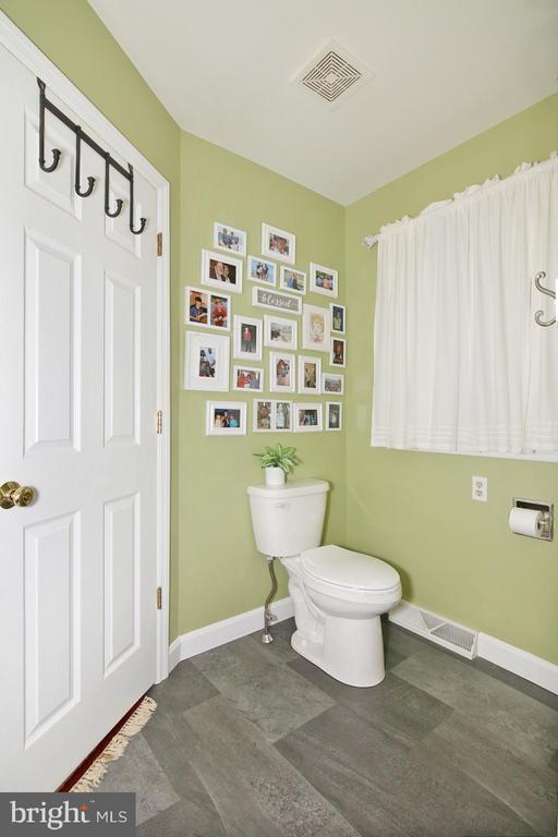 411 Omicron Place, Wernersville, PA 19565