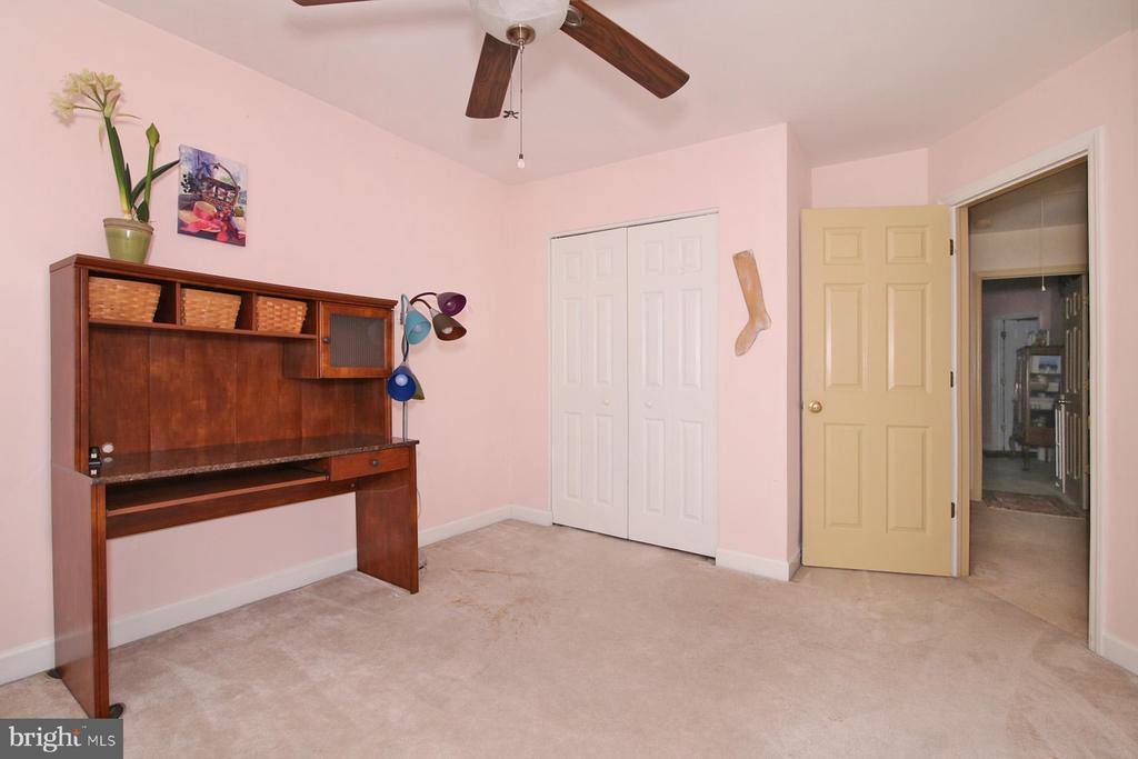411 Omicron Place, Wernersville, PA 19565