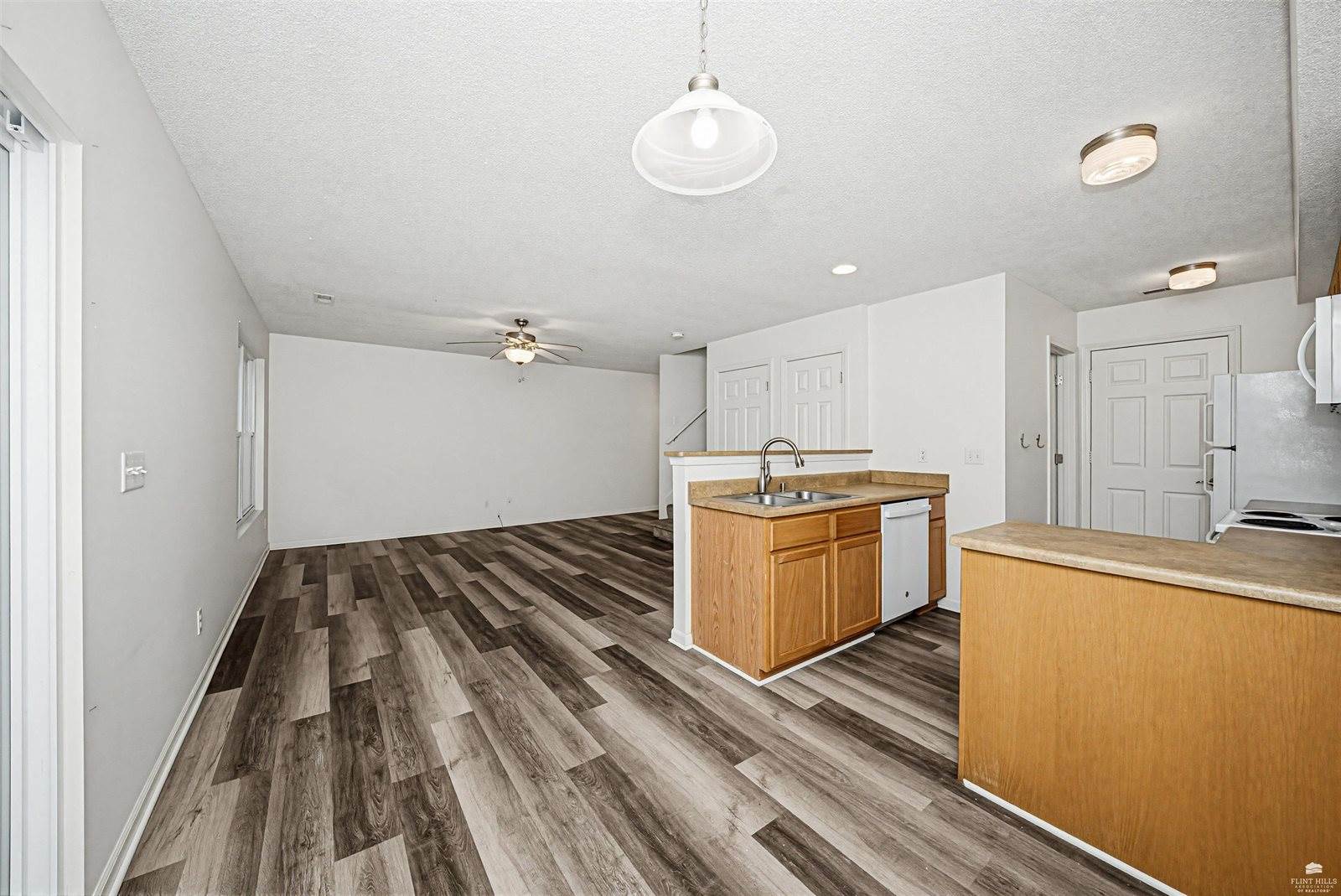 2407 Deerfield Blvd, Junction City, KS 66441