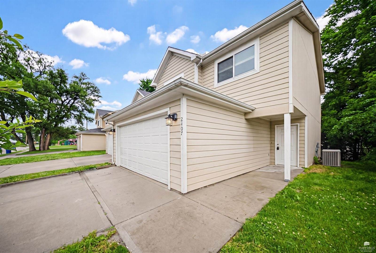 2407 Deerfield Blvd, Junction City, KS 66441