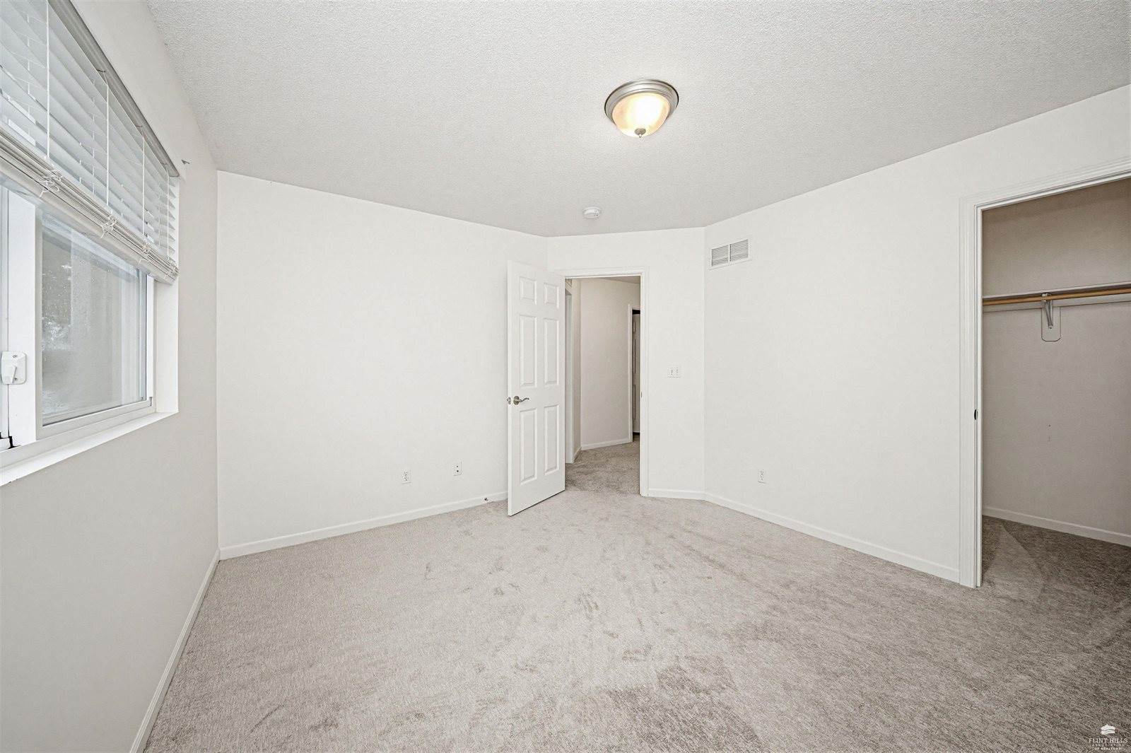 2407 Deerfield Blvd, Junction City, KS 66441