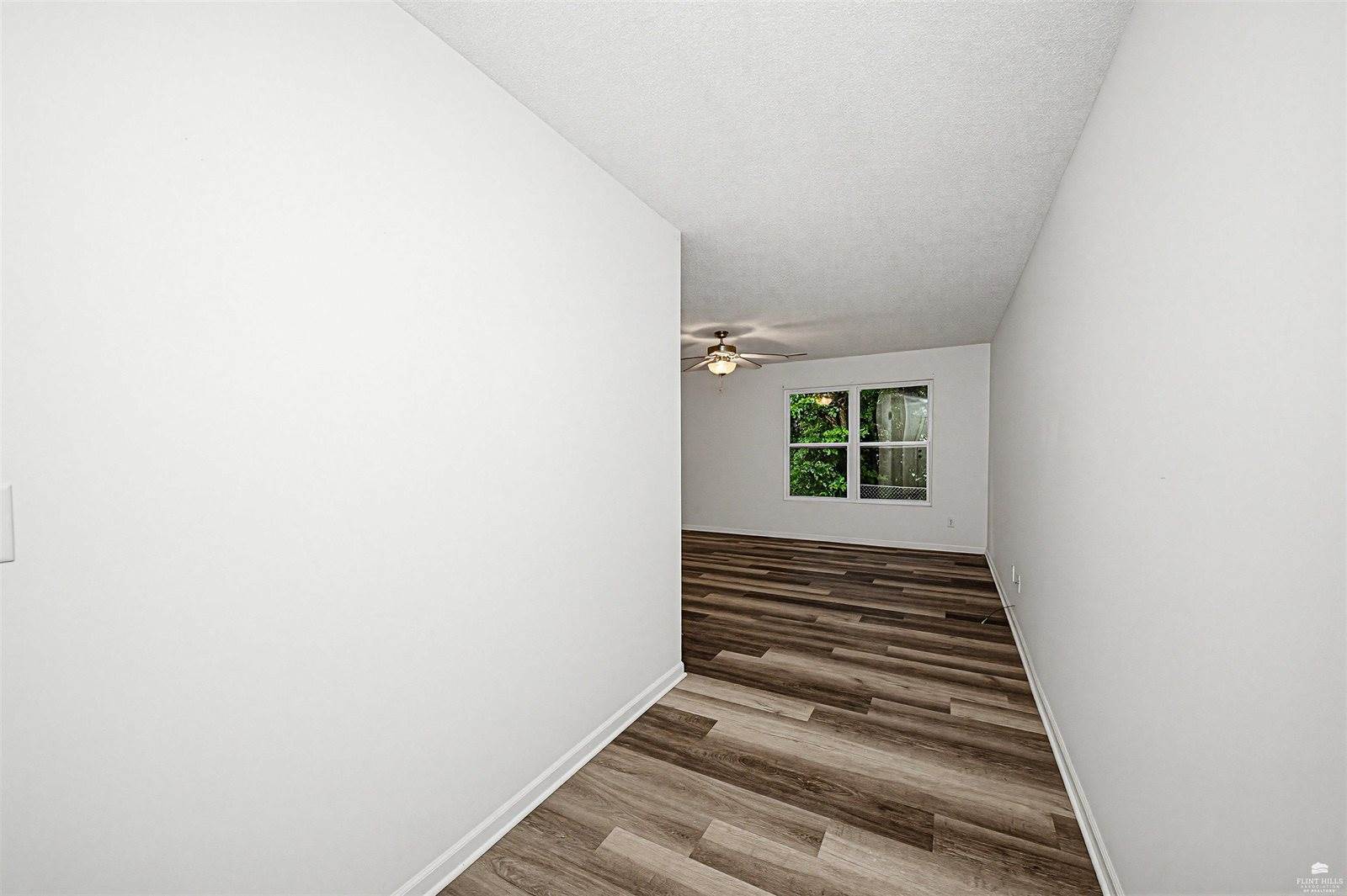 2407 Deerfield Blvd, Junction City, KS 66441