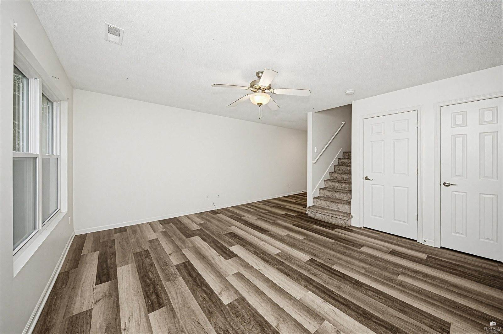2407 Deerfield Blvd, Junction City, KS 66441