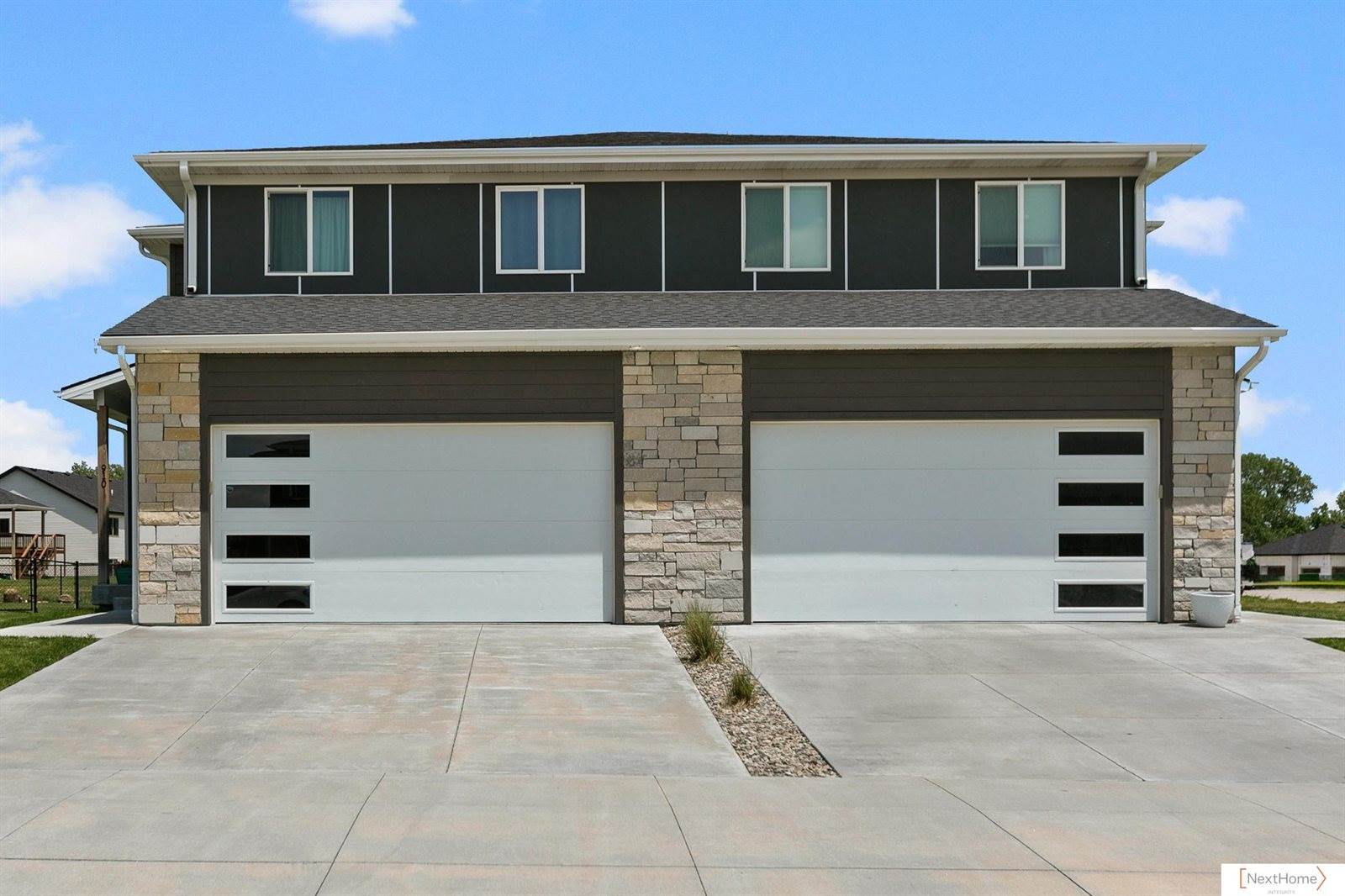 910 Titan Drive, Hickman, NE 68372