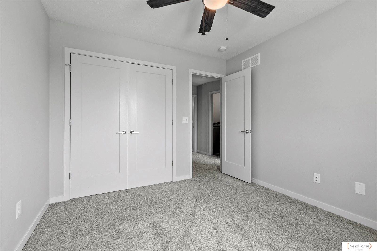 910 Titan Drive, Hickman, NE 68372