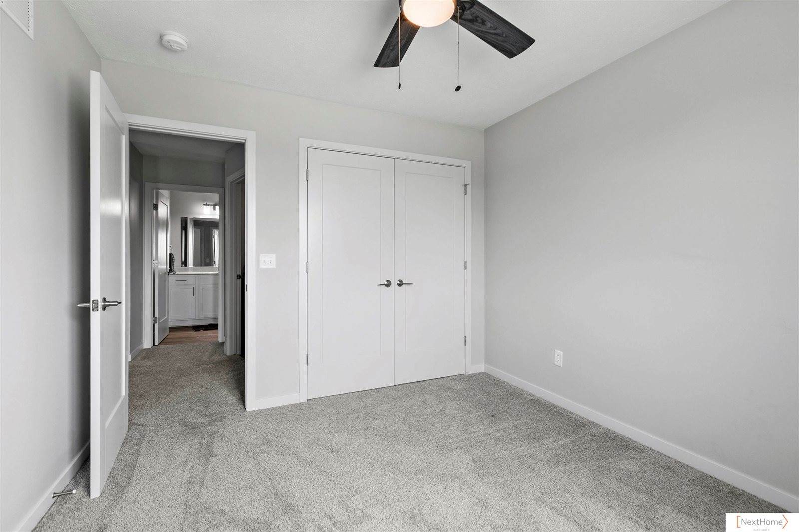 910 Titan Drive, Hickman, NE 68372