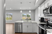 910 Titan Drive, Hickman, NE 68372