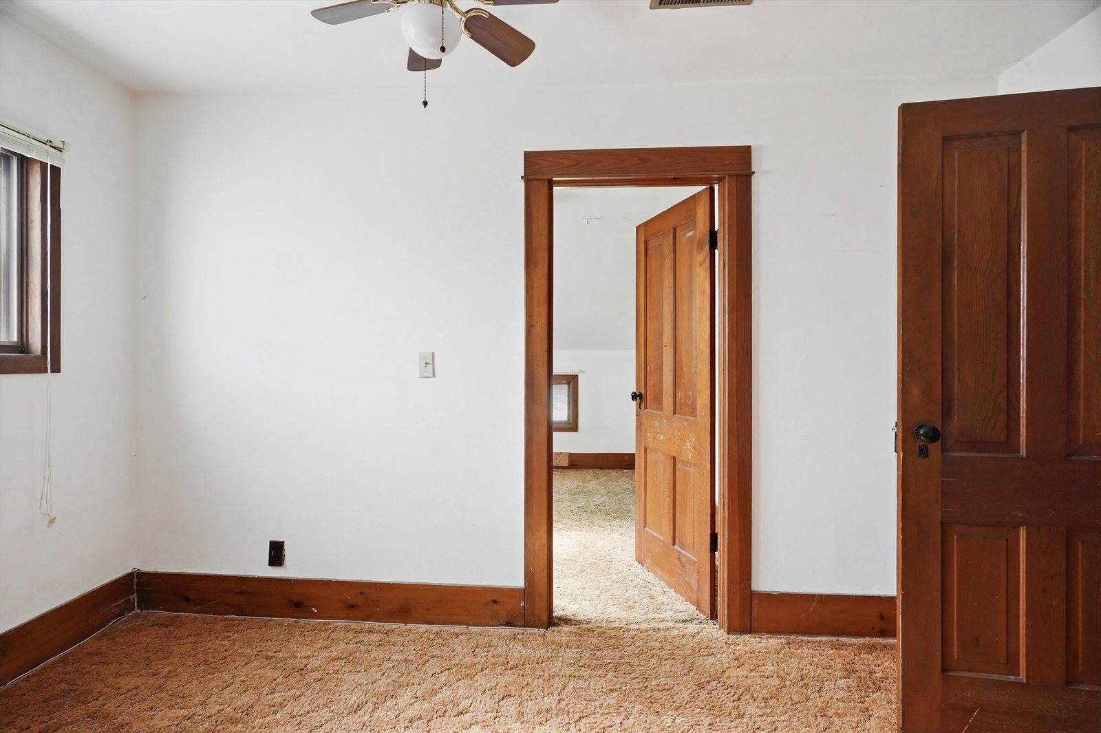 1108 N Walnut Avenue, Marshfield, WI 54449