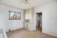 1108 N Walnut Avenue, Marshfield, WI 54449