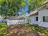 1108 N Walnut Avenue, Marshfield, WI 54449