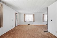1108 N Walnut Avenue, Marshfield, WI 54449