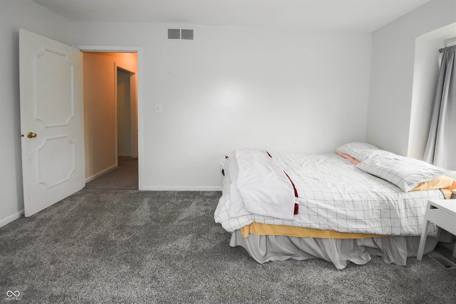 5533 Roxbury Terrace, Indianapolis, IN 46226