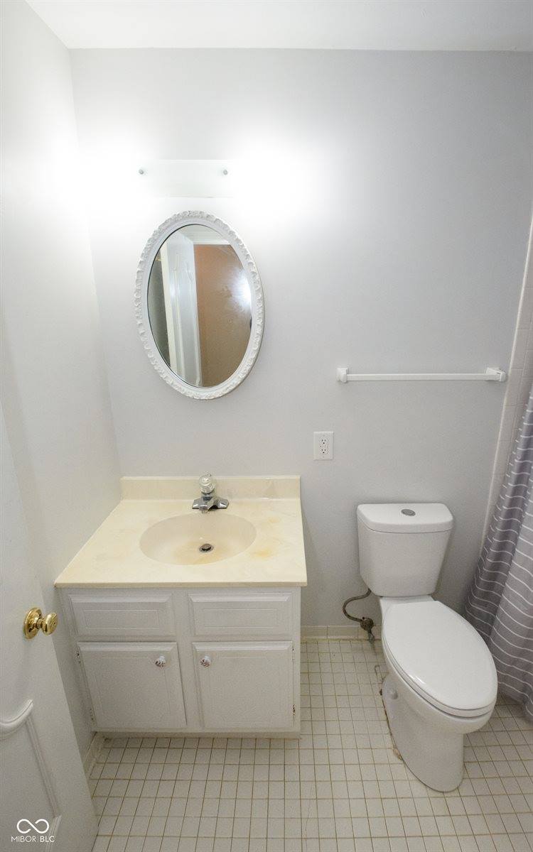 5533 Roxbury Terrace, Indianapolis, IN 46226