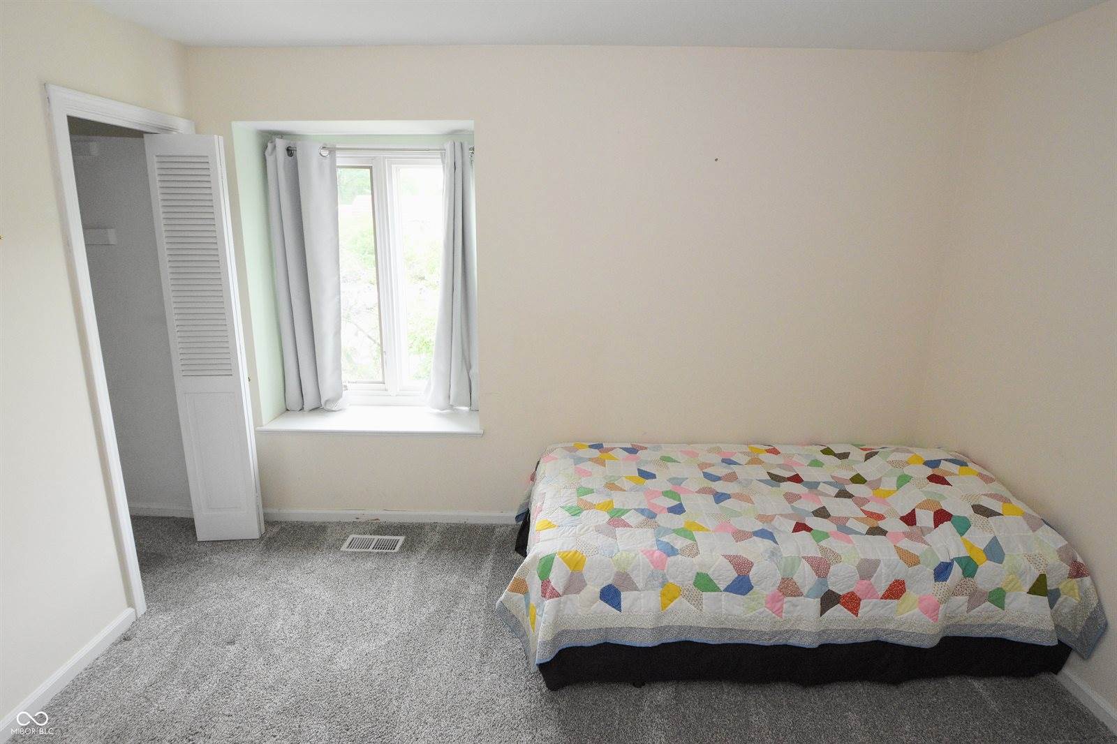 5533 Roxbury Terrace, Indianapolis, IN 46226