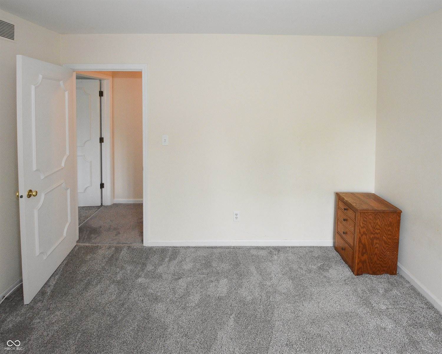 5533 Roxbury Terrace, Indianapolis, IN 46226
