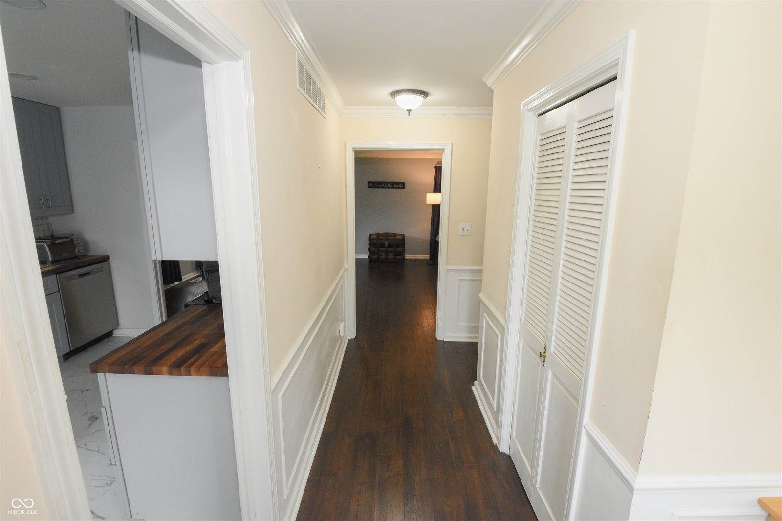 5533 Roxbury Terrace, Indianapolis, IN 46226