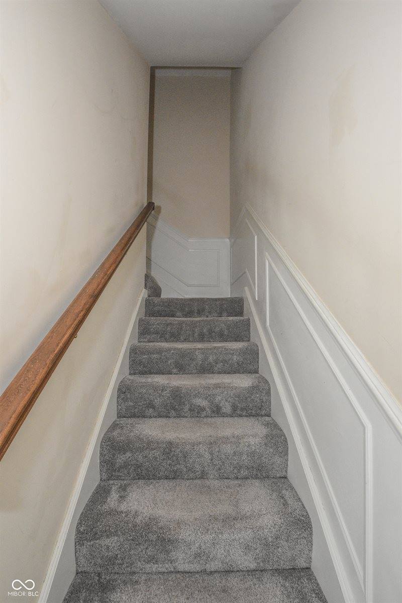 5533 Roxbury Terrace, Indianapolis, IN 46226
